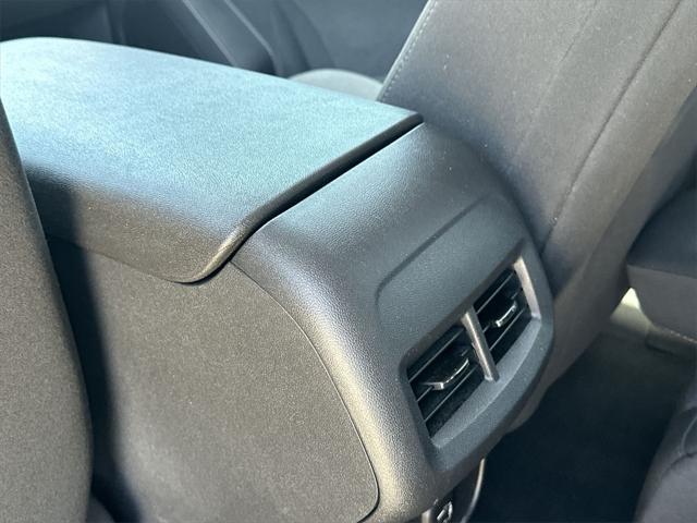 Photo of 2020 Silver Ice Metallic Chevrolet Equinox
