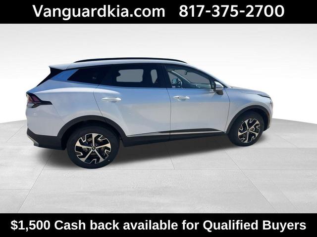 Photo of 2025 Snow White Pearl Kia Sportage Hybrid