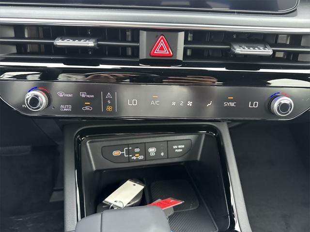Photo of 2025 Yacht Blue Kia K5