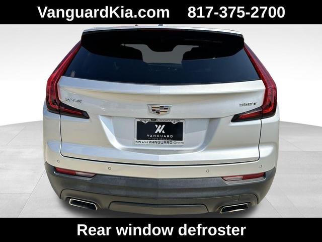 Photo of 2021 Radiant Silver Metallic Cadillac XT4