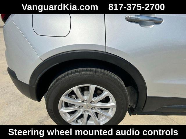 Photo of 2021 Radiant Silver Metallic Cadillac XT4