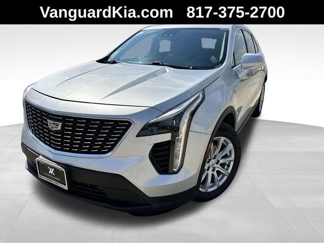 Photo of 2021 Radiant Silver Metallic Cadillac XT4