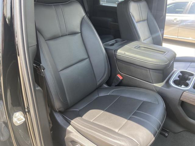 Photo of 2022 Black Chevrolet Silverado 2500