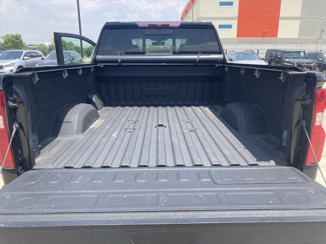 Photo of 2022 Black Chevrolet Silverado 2500