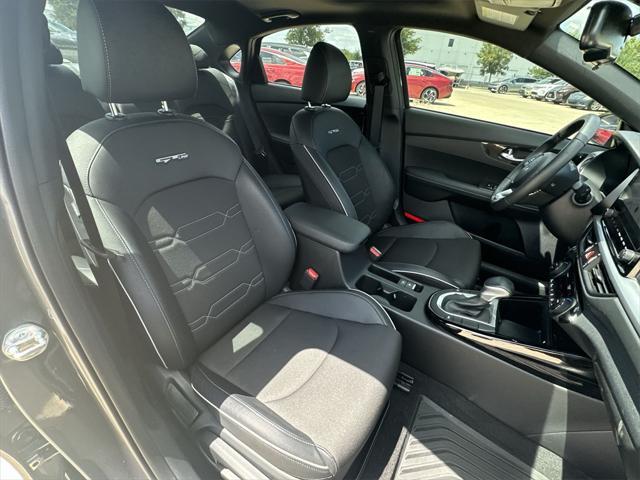Photo of 2024 Gravity Gray Kia Forte