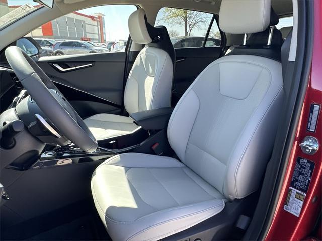 Photo of 2025 Runway Red Kia Niro