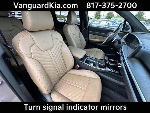 Photo of 2025 Road Rider Brown Kia Sorento