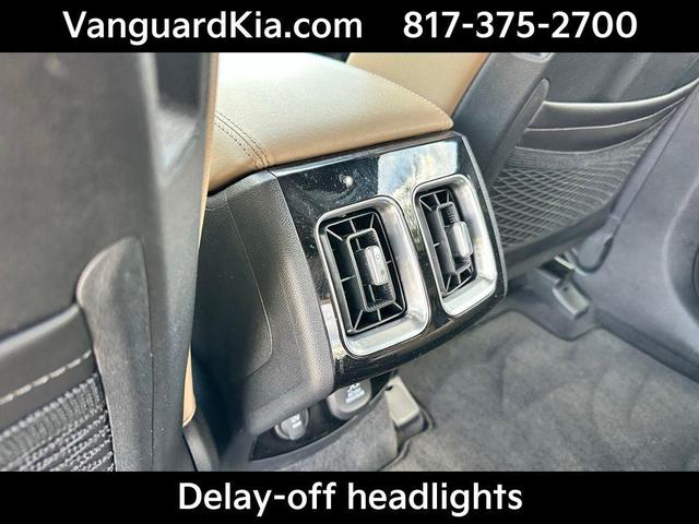 Photo of 2025 Road Rider Brown Kia Sorento