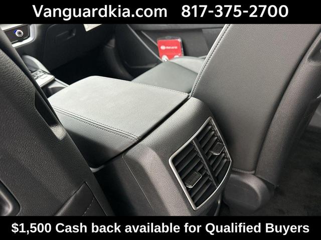 Photo of 2025 Snow White Pearl Kia Sportage Hybrid