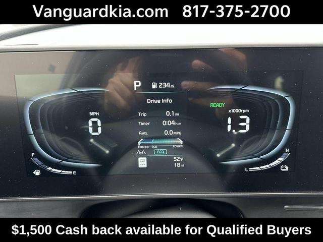 Photo of 2025 Snow White Pearl Kia Sportage Hybrid