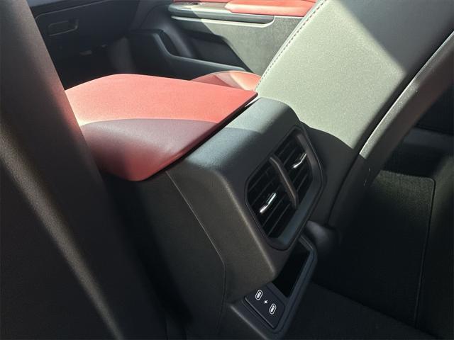 Photo of 2025 Interstellar Gray Kia K4