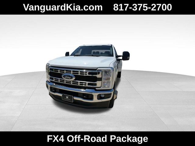 Photo of 2024 OXFORD WHITE Ford F-350