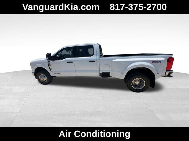Photo of 2024 OXFORD WHITE Ford F-350