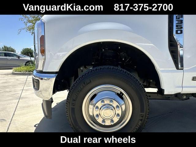 Photo of 2024 OXFORD WHITE Ford F-350