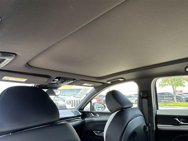 Photo of 2026 Yacht Blue Kia K5
