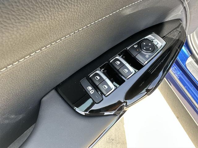 Photo of 2026 Yacht Blue Kia K5