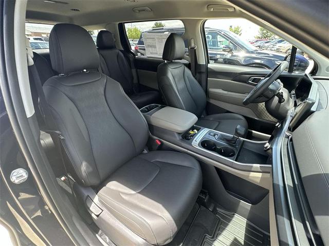 Photo of 2026 Deep Chroma Blue Kia Carnival