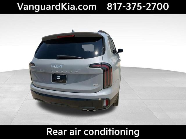Photo of 2024 Wolf Gray Kia Telluride