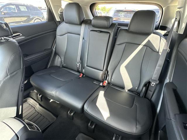 Photo of 2026 Wolf Gray Kia Sportage