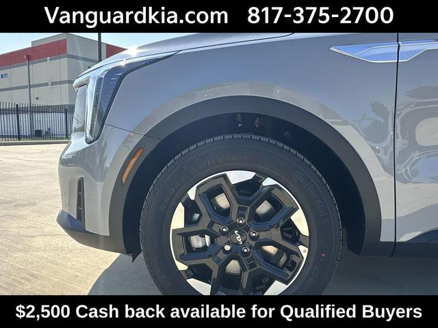 Photo of 2025 Wolf Gray Kia Sorento