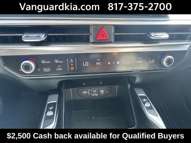 Photo of 2025 Wolf Gray Kia Sorento