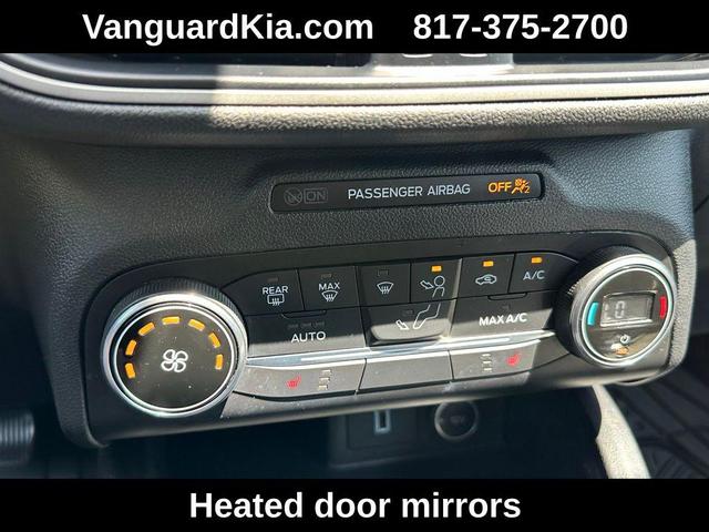 Photo of 2020 OXFORD WHITE Ford Escape