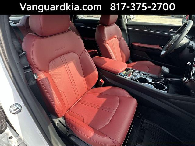 Photo of 2026 Snow White Pearl Kia K5