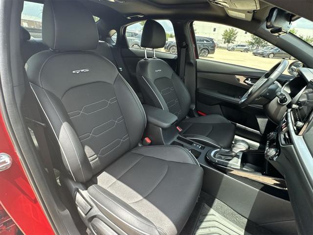 Photo of 2024 Currant Red Kia Forte