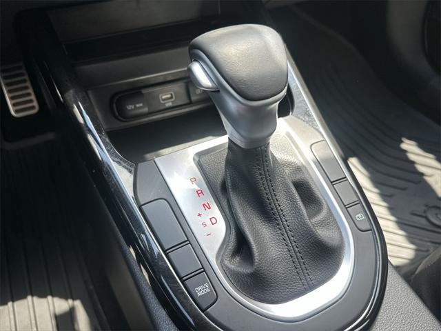 Photo of 2024 Currant Red Kia Forte