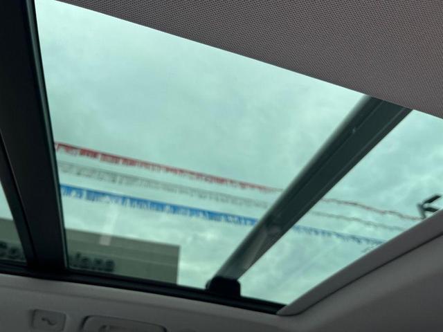 Photo of 2022 Glacier White Metallic Audi Q5