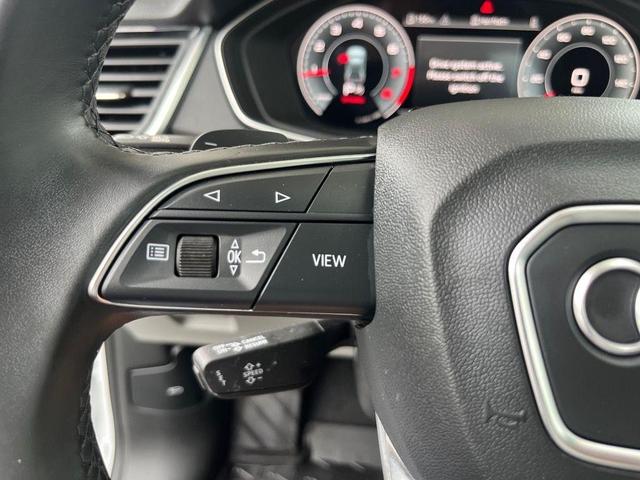 Photo of 2022 Glacier White Metallic Audi Q5