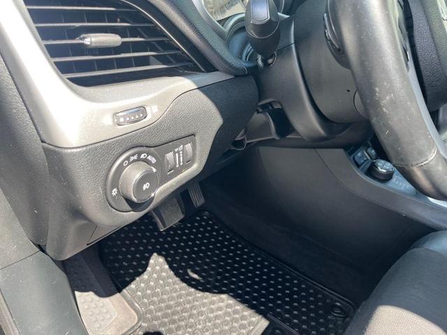 Photo of 2017 Diamond Black Jeep Cherokee