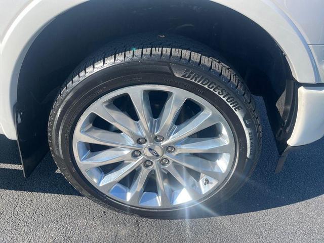 Photo of 2019 White Platinum Ford F-150