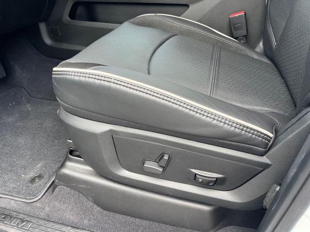 Photo of 2025 Bright White Clearcoat RAM 2500