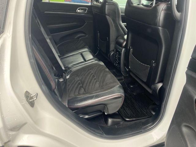 Photo of 2017 Bright White Clearcoat Jeep Grand Cherokee