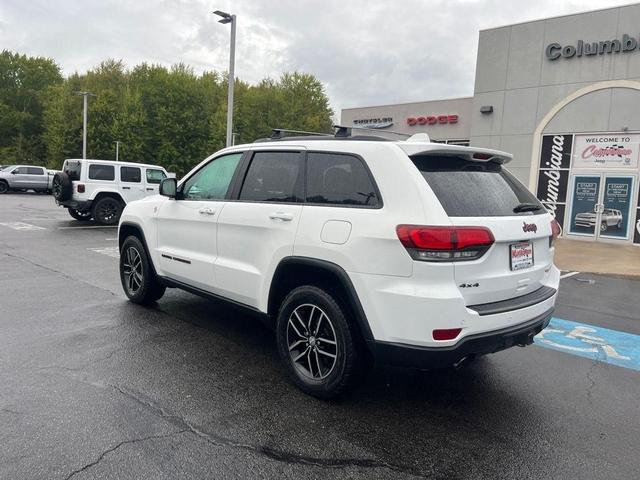 Photo of 2017 Bright White Clearcoat Jeep Grand Cherokee