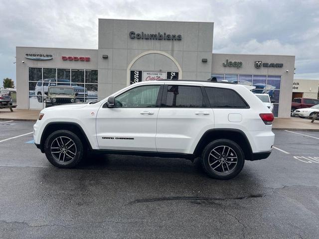 Photo of 2017 Bright White Clearcoat Jeep Grand Cherokee
