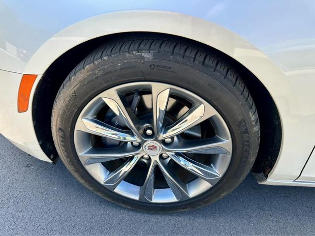 Photo of 2013 White Diamond Tri-Coat Cadillac XTS