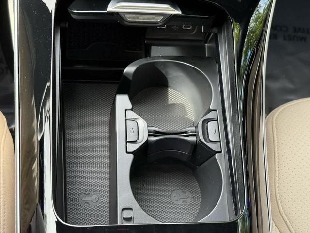 Photo of 2025 Polar White Mercedes-Benz C-Class