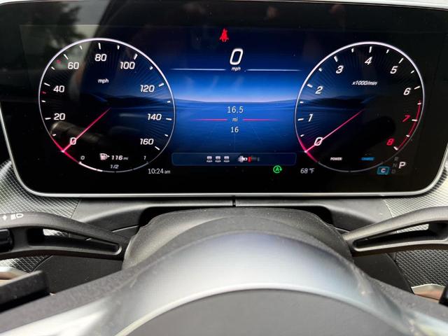 Photo of 2025 Polar White Mercedes-Benz C-Class