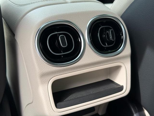 Photo of 2025 Polar White Mercedes-Benz C-Class