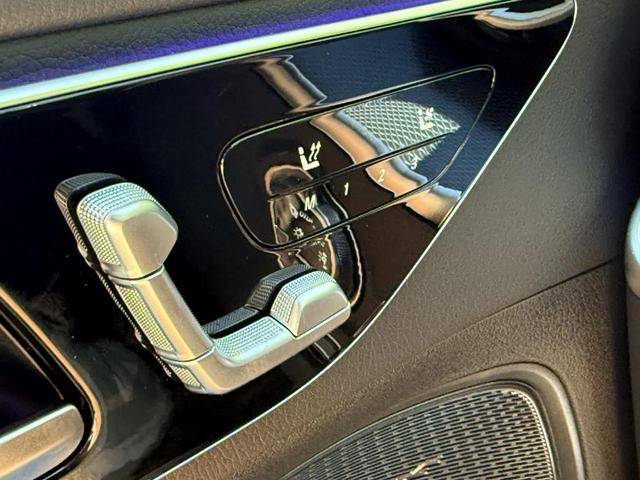 Photo of 2025 Black Mercedes-Benz C-Class