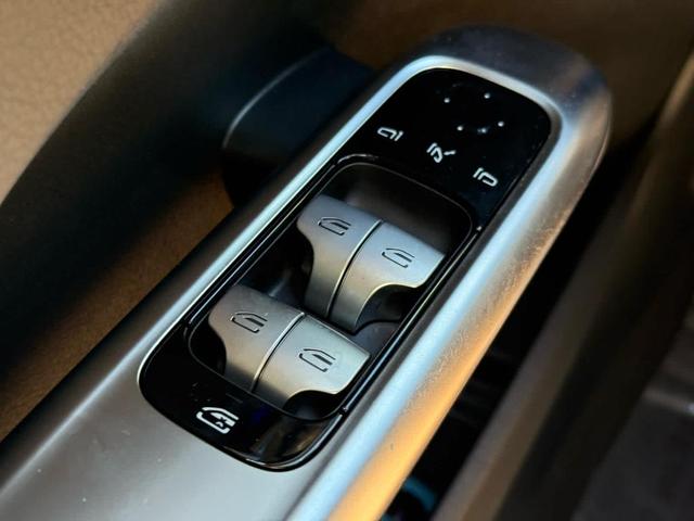 Photo of 2025 Black Mercedes-Benz C-Class