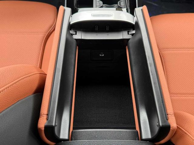 Photo of 2025 Polar White Mercedes-Benz C-Class