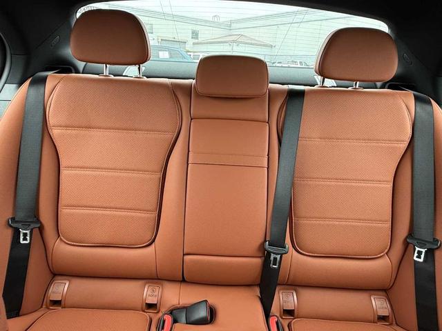 Photo of 2025 Polar White Mercedes-Benz C-Class