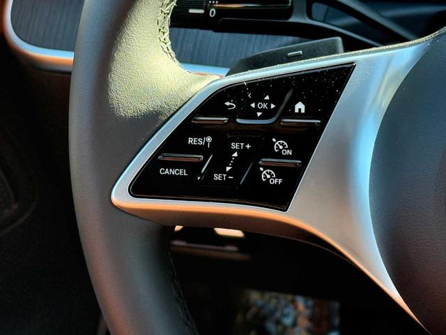 Photo of 2025 Polar White Mercedes-Benz C-Class