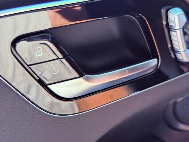 Photo of 2025 Black Mercedes-Benz C-Class