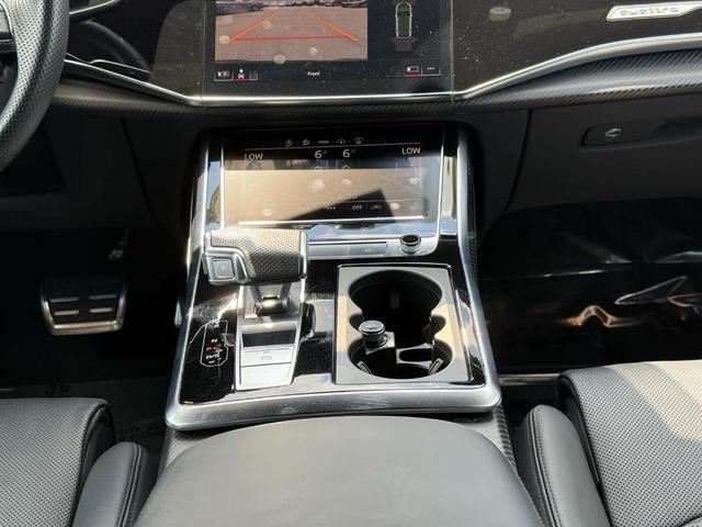 Photo of 2021 Orca Black Metallic Audi RS Q8