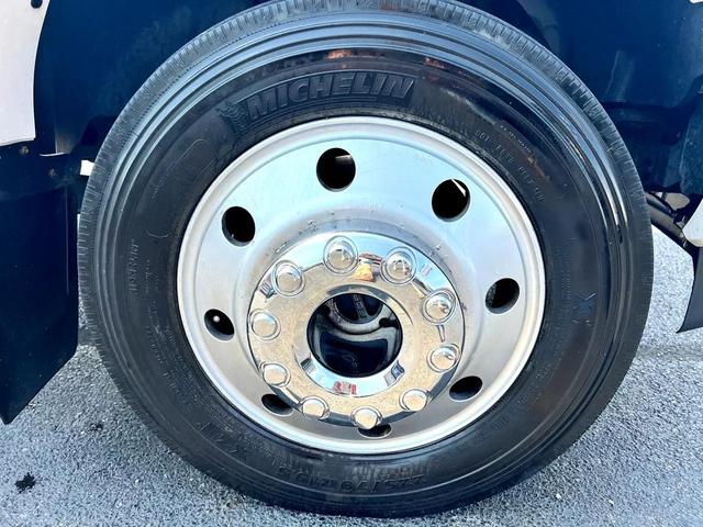 Photo of 2019 White Platinum Metallic Tri-Coat Ford F-450