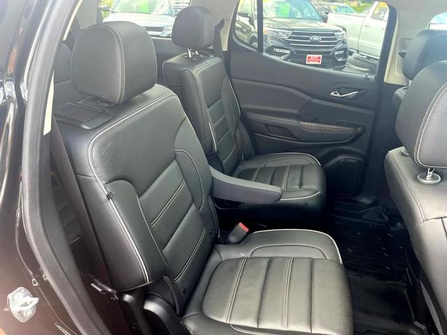 Photo of 2023 Ebony Twilight Metallic GMC Acadia